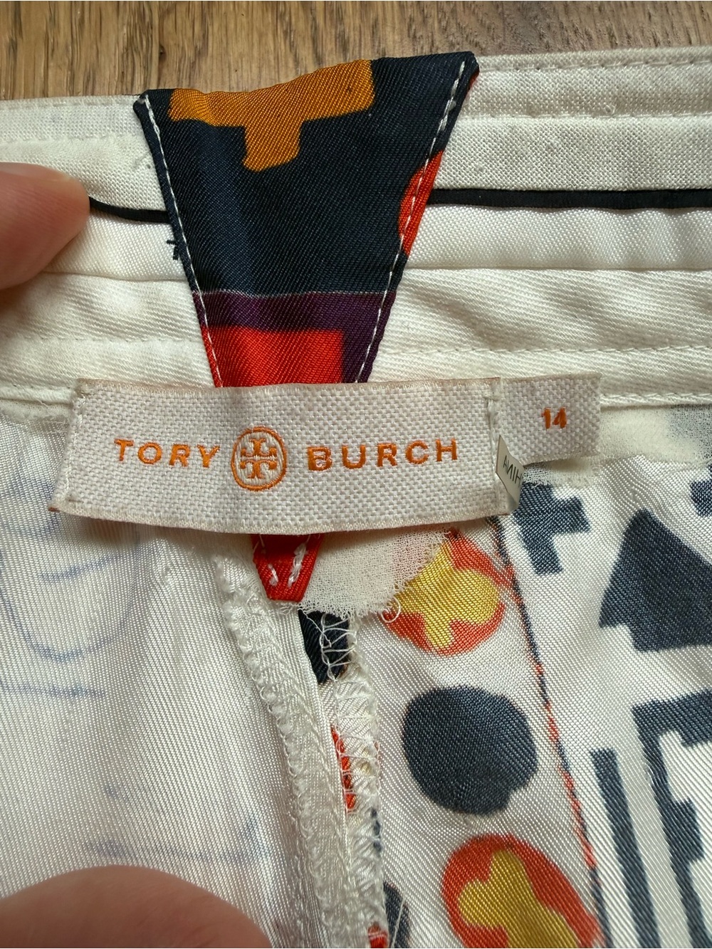 Tory Burch Sienna Printed Silk Trousers | Patchwork Collage | Size Medium - Picture 7 of 16